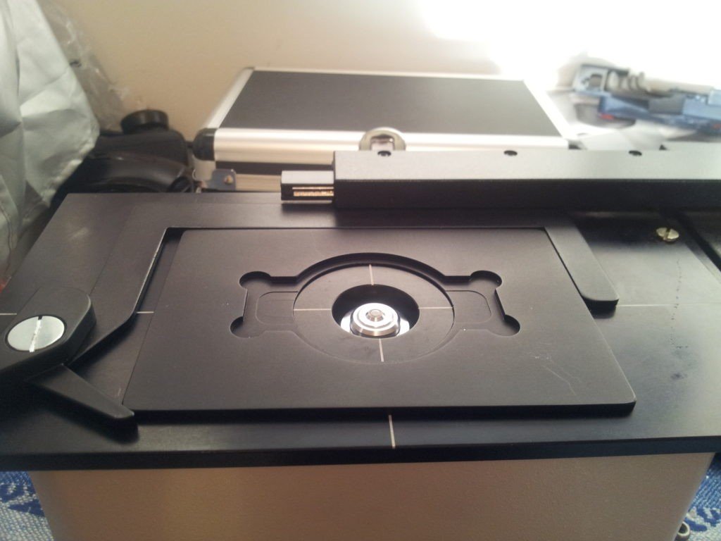 Universal Manual XY Stage for inverted biological microscopes