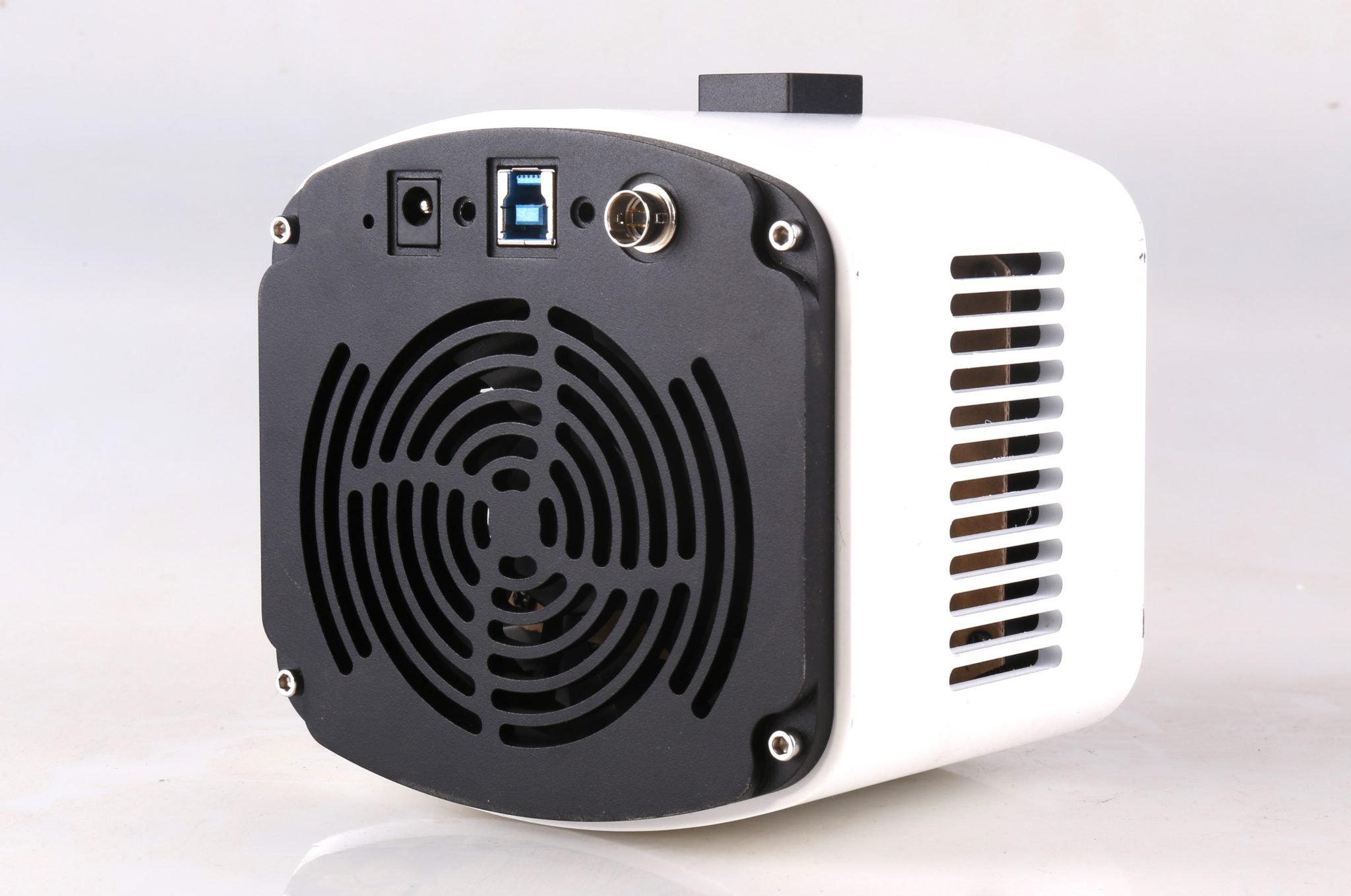 BIC-C40D 4MP 1.2" 6.5μm/pixel Monochrome sCMOS Microscope Camera with external trigger